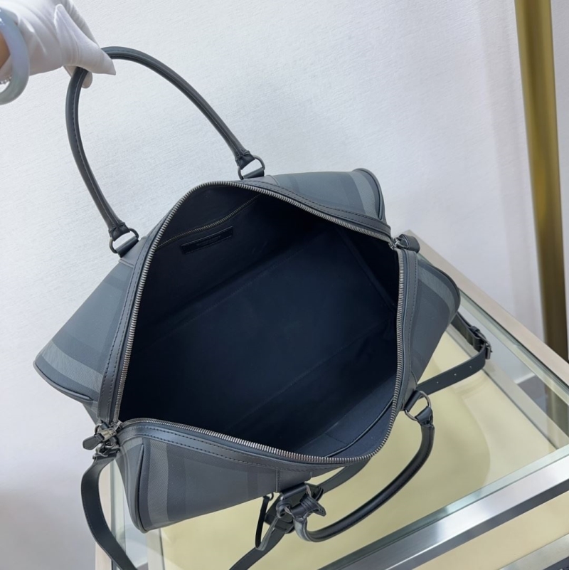 Bv*b*rry travel bags